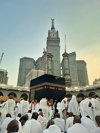 5 Nights 3 Star Edmonton Umrah Package