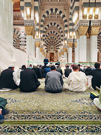 7 Nights 3 Star Edmonton Umrah Package