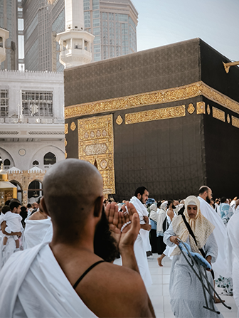 5 Nights 3 Star Calgary Umrah Package